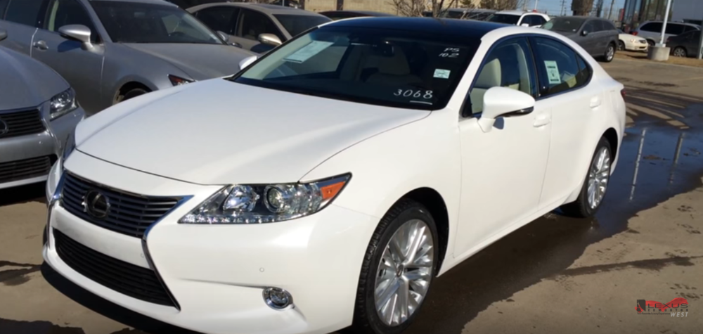 Screenshot_2019-03-24 New White on Parchment 2015 Lexus ES 350 - Executive Package Review Lexus of Edmonton New - YouTube.png
