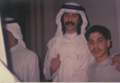 1996-02-20 - مع عبدالناصر درويش - مسرحية بشت المدير